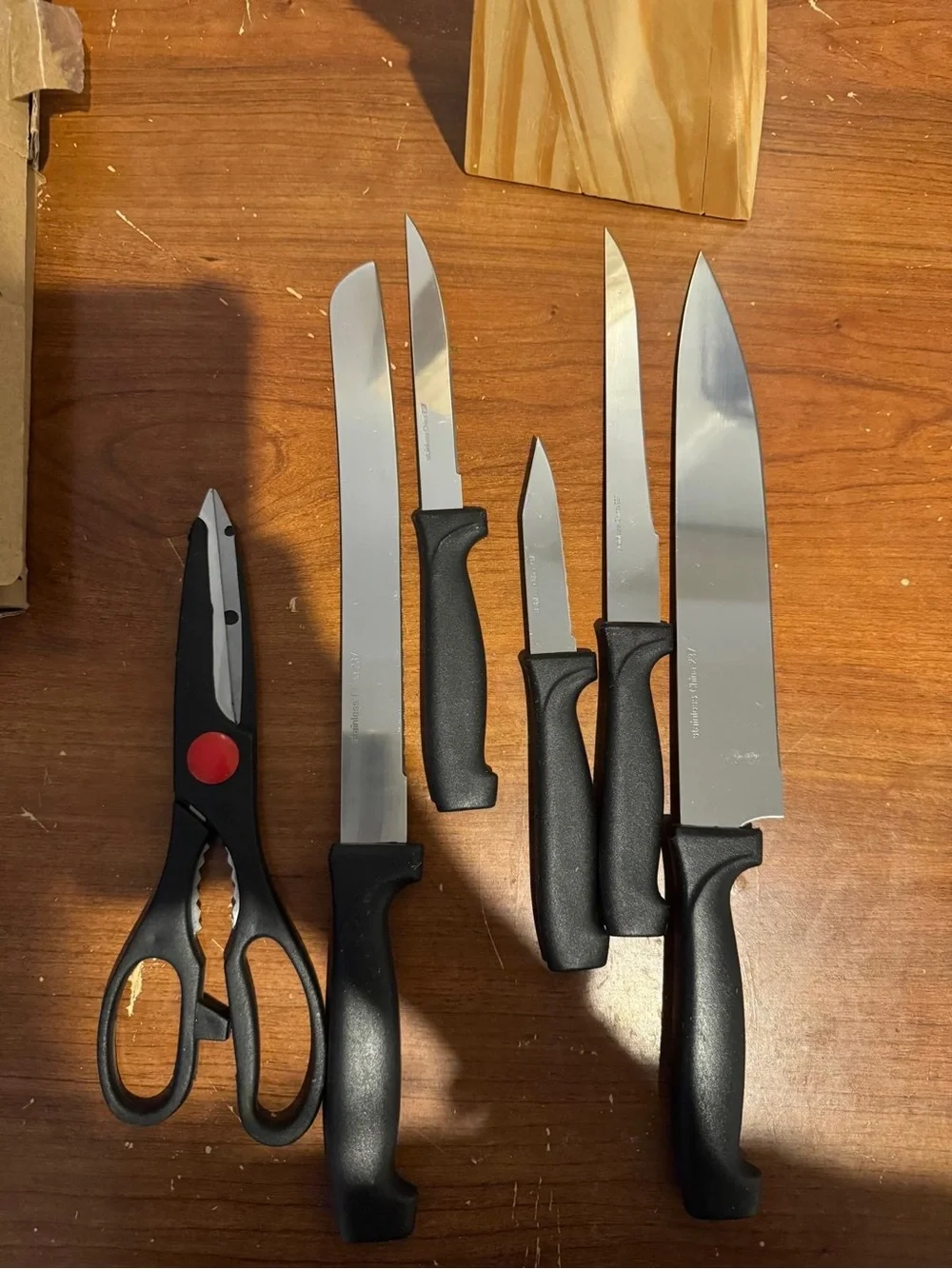 4-Piece Knife Set with Wood Block - Black Handles